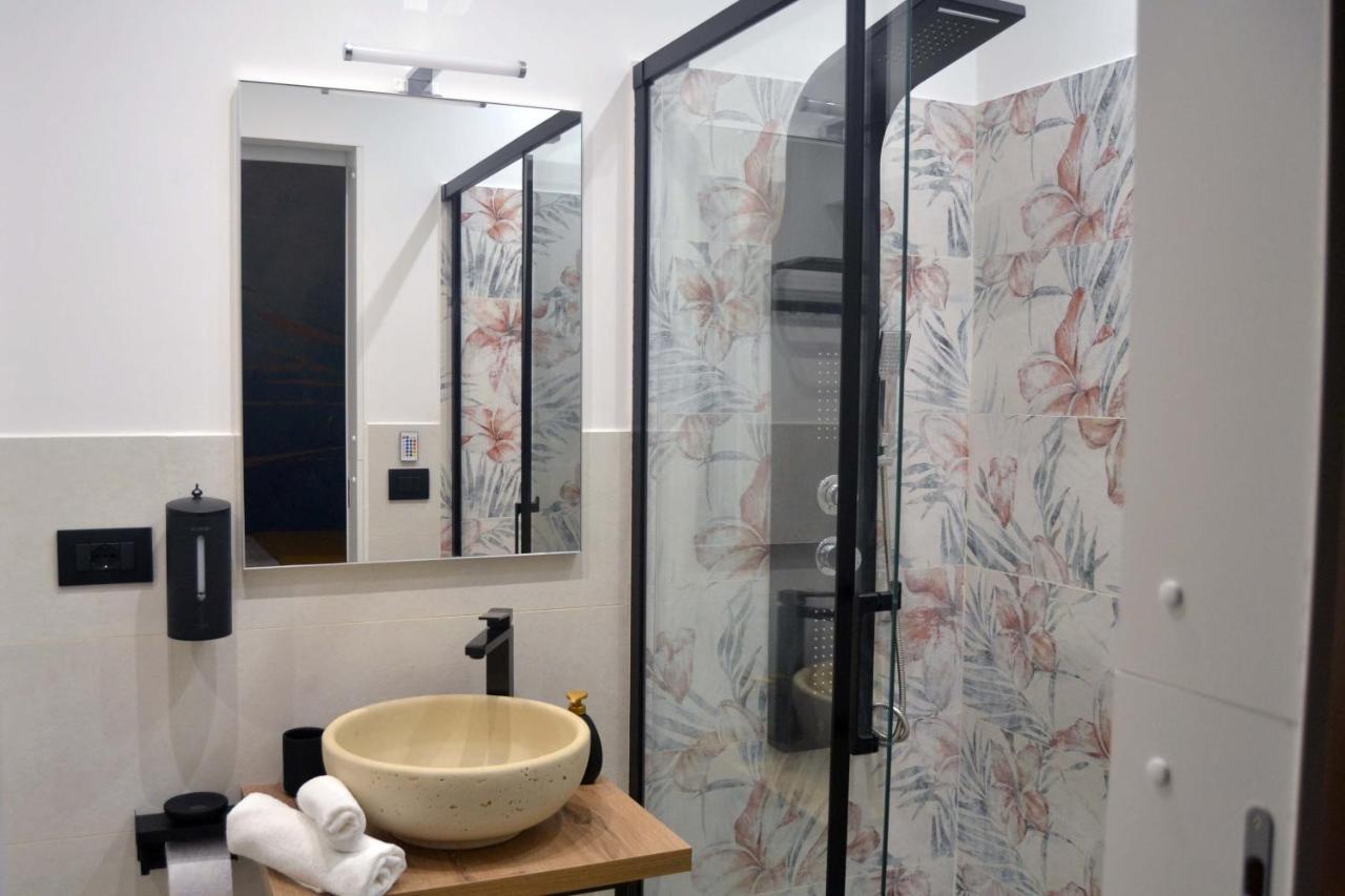 Affittacamere Room&chiaia Napoli